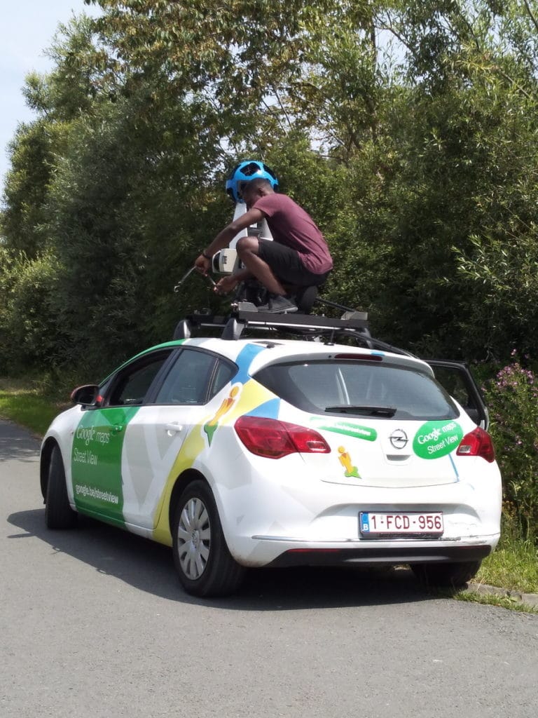 Véhicule 2 Google Maps et Street View Comines HMPNET
